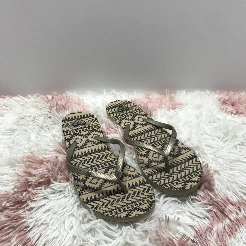 🌼 Super cute Roxy sandals 🌼